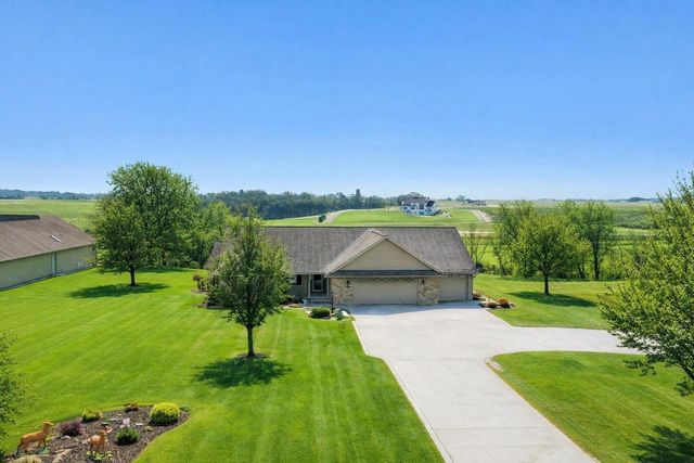 4207 LOST DAUPHIN ROAD, De Pere, WI 54115