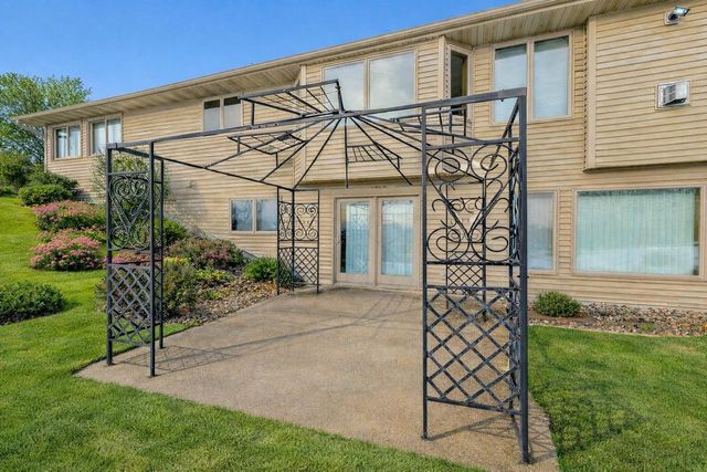 4207 LOST DAUPHIN ROAD, De Pere, WI 54115