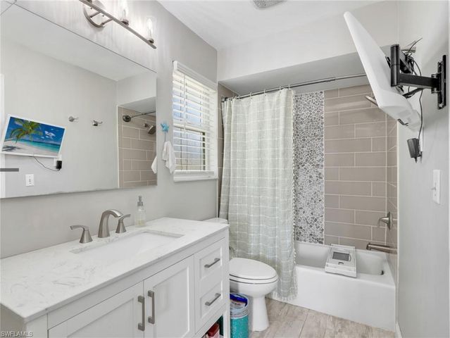 10660 Wood Ibis AVE, Bonita Springs, FL 34135