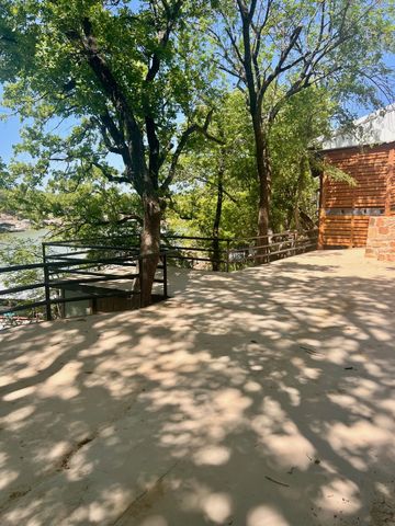 181 Pvt Rd 1735, Chico, TX 76431