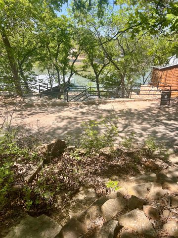 181 Pvt Rd 1735, Chico, TX 76431