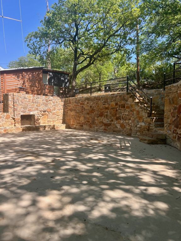 181 Pvt Rd 1735, Chico, TX 76431