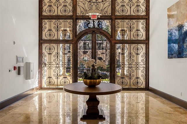 315 E NEW ENGLAND AVENUE 7, Winter Park, FL 32789