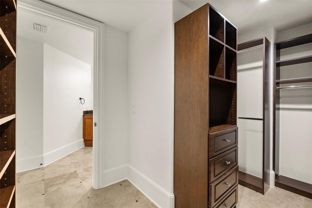 315 E NEW ENGLAND AVENUE 7, Winter Park, FL 32789