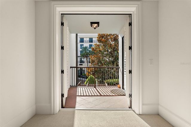 315 E NEW ENGLAND AVENUE 7, Winter Park, FL 32789