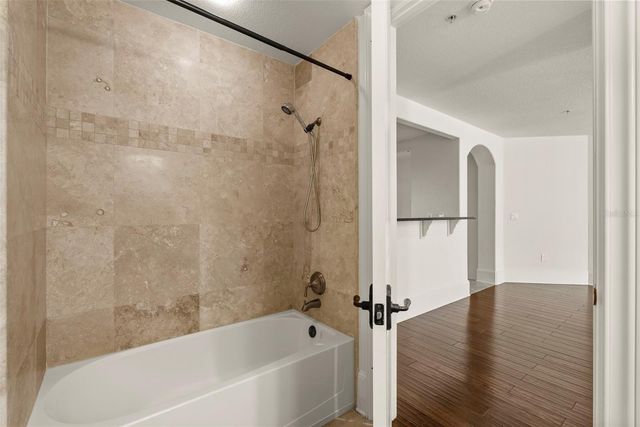 315 E NEW ENGLAND AVENUE 7, Winter Park, FL 32789