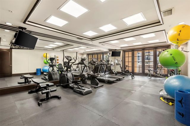 315 E NEW ENGLAND AVENUE 7, Winter Park, FL 32789