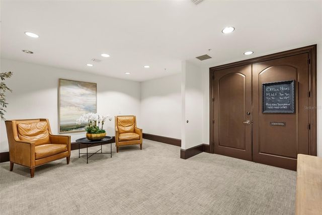 315 E NEW ENGLAND AVENUE 7, Winter Park, FL 32789