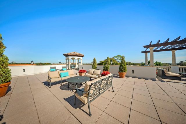 315 E NEW ENGLAND AVENUE 7, Winter Park, FL 32789