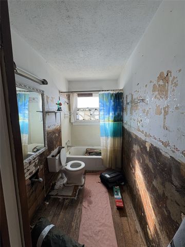 500 N Victory Street, Graham, TX 76450