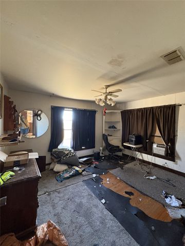 500 N Victory Street, Graham, TX 76450