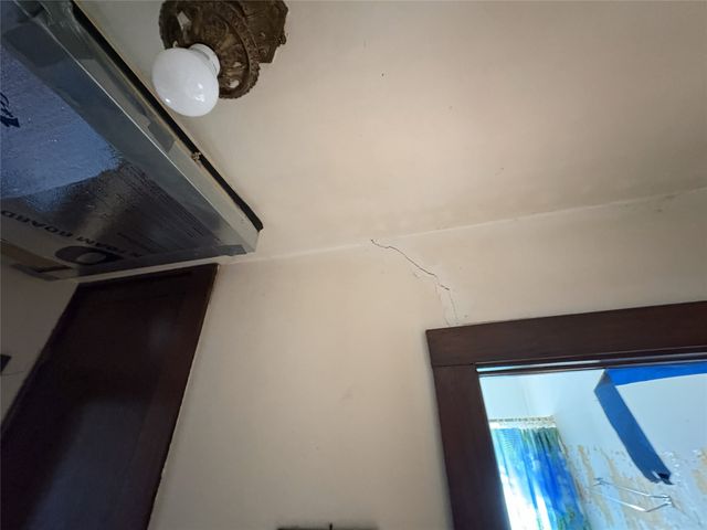 500 N Victory Street, Graham, TX 76450