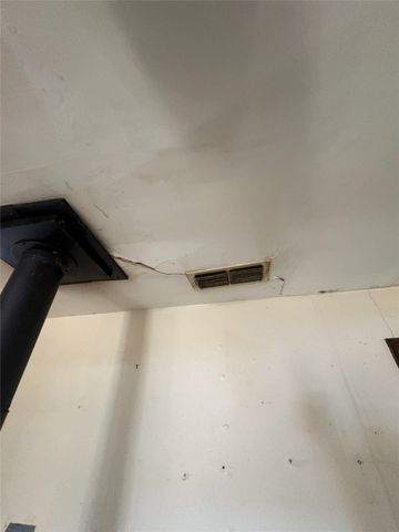 500 N Victory Street, Graham, TX 76450