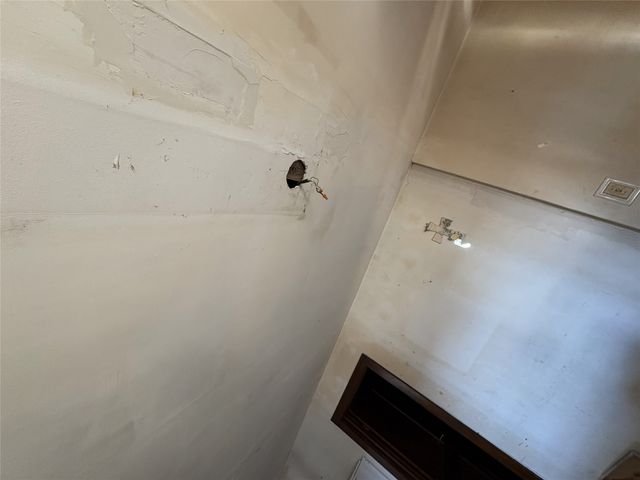 500 N Victory Street, Graham, TX 76450