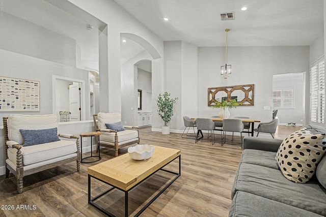 7247 W MELINDA Lane, Glendale, AZ 85308