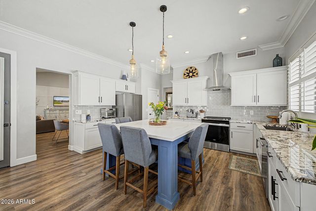 7247 W MELINDA Lane, Glendale, AZ 85308