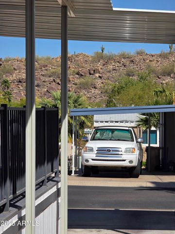 2233 E BEHREND Drive 211, Phoenix, AZ 85024