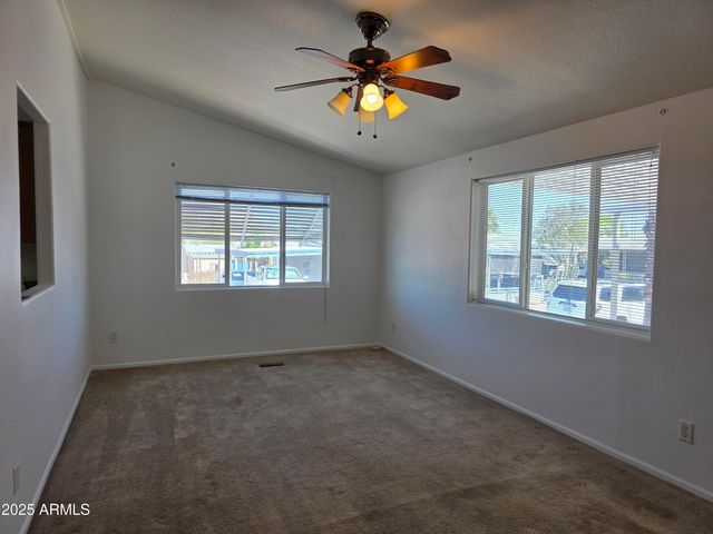 2233 E BEHREND Drive 211, Phoenix, AZ 85024