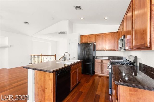 5018 Quiet Falls Court, Las Vegas, NV 89141