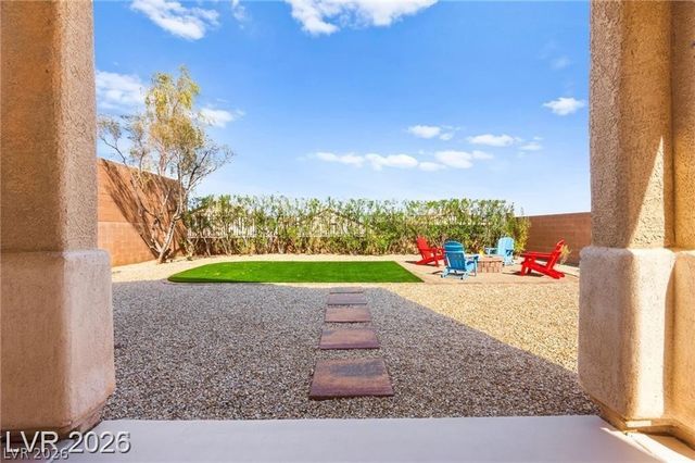 5018 Quiet Falls Court, Las Vegas, NV 89141