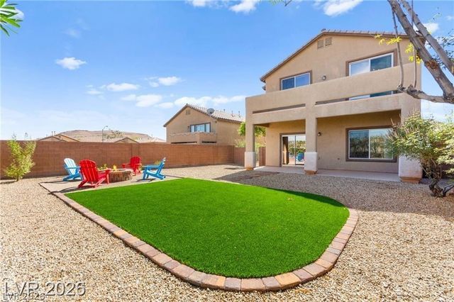 5018 Quiet Falls Court, Las Vegas, NV 89141