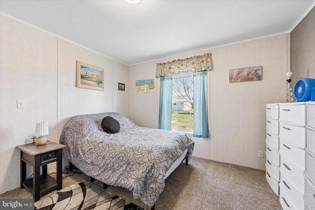 8 HILLTOP DR, West Grove, PA 19390