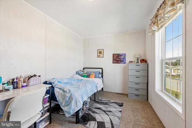 8 HILLTOP DR, West Grove, PA 19390