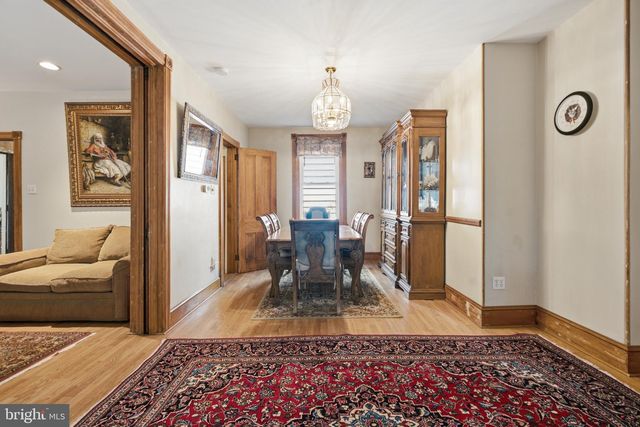 301 PARSONS AVE, Bala Cynwyd, PA 19004