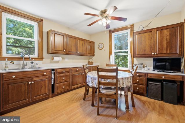 301 PARSONS AVE, Bala Cynwyd, PA 19004