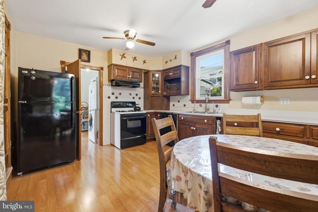 301 PARSONS AVE, Bala Cynwyd, PA 19004