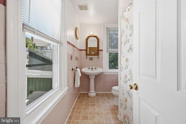 301 PARSONS AVE, Bala Cynwyd, PA 19004