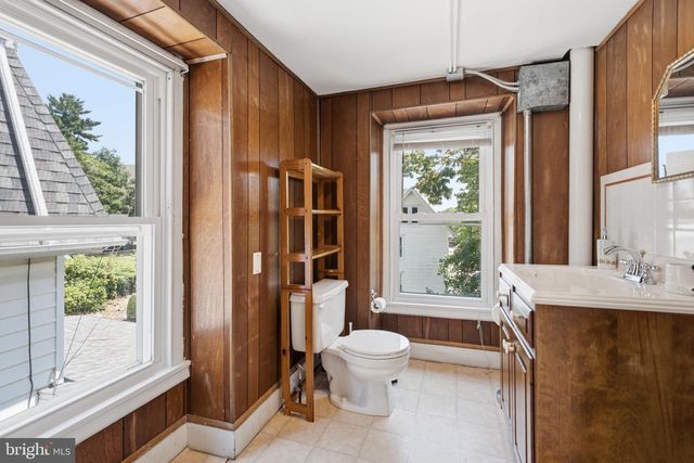 301 PARSONS AVE, Bala Cynwyd, PA 19004