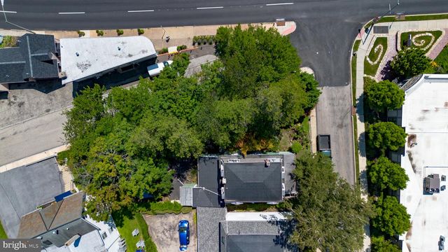301 PARSONS AVE, Bala Cynwyd, PA 19004