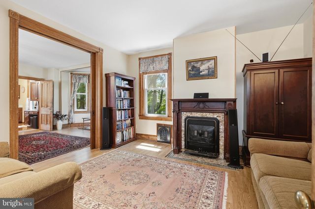 301 PARSONS AVE, Bala Cynwyd, PA 19004