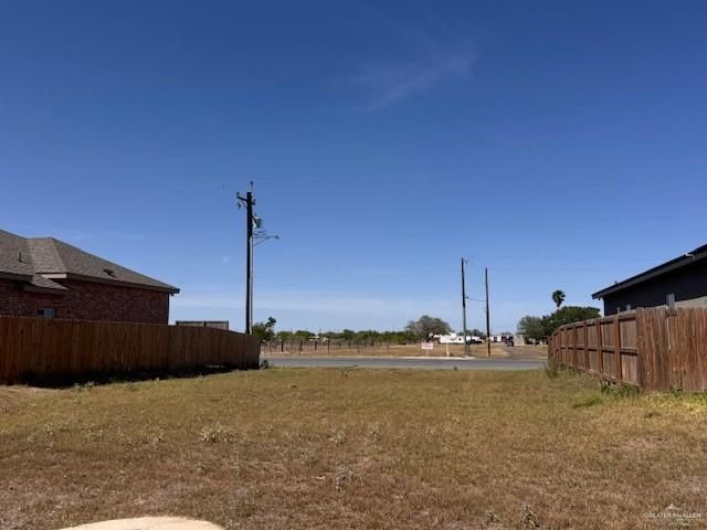 1001 E Costa Del Sol Avenue, Edinburg, TX 78542