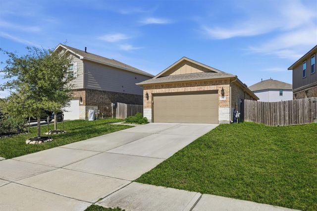 18846 Amaro Hills Drive, New Caney, TX 77357