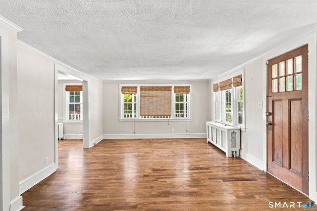 268 Ridgewood Road, West Hartford, CT 06107