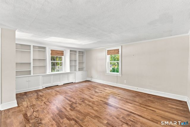 268 Ridgewood Road, West Hartford, CT 06107