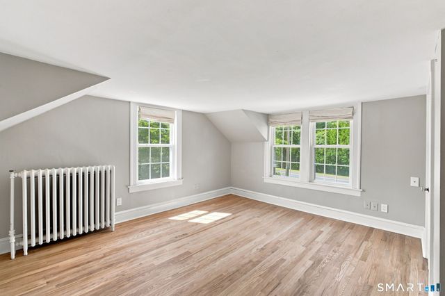 268 Ridgewood Road, West Hartford, CT 06107