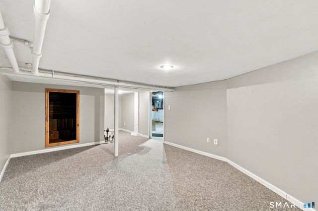 268 Ridgewood Road, West Hartford, CT 06107