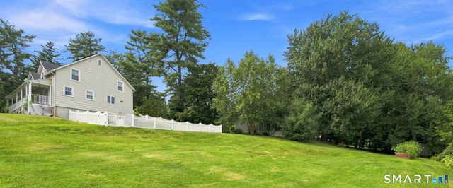268 Ridgewood Road, West Hartford, CT 06107