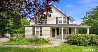268 Ridgewood Road, West Hartford, CT 06107