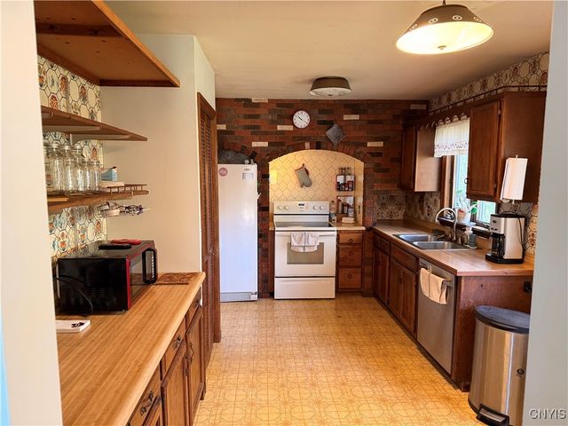 5831 Stokes Lee Center Road, Lee, NY 13363