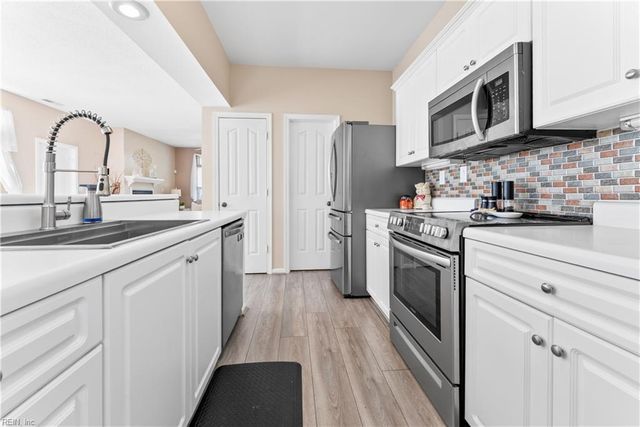 4496 Kidder DR, Virginia Beach, VA 23462