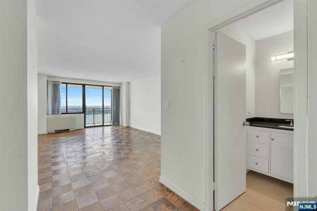 1500 Palisade Avenue 23E, Fort Lee, NJ 07024