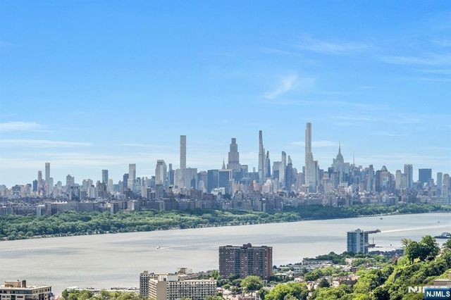 1500 Palisade Avenue 23E, Fort Lee, NJ 07024