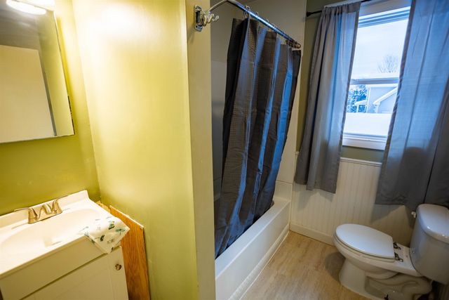 1 Appletree Lane, Essex, VT 05452