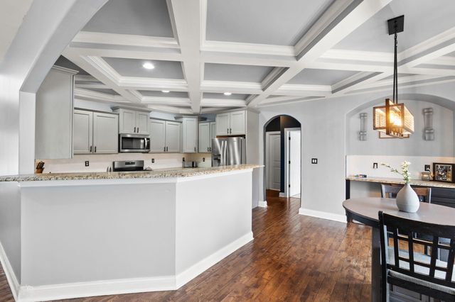 9187 Michigan Drive, Crown Point, IN 46307