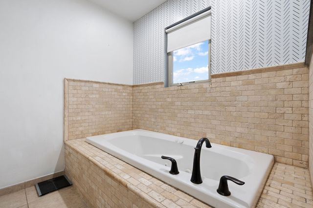 9187 Michigan Drive, Crown Point, IN 46307