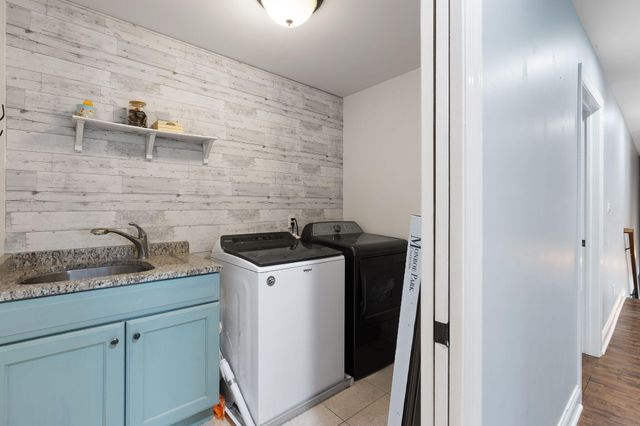 9187 Michigan Drive, Crown Point, IN 46307